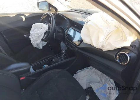 2021 Nissan Kicks Sv Xtronic Cvt из США, поврежденный, VIN 3N1CP5CV2ML495911